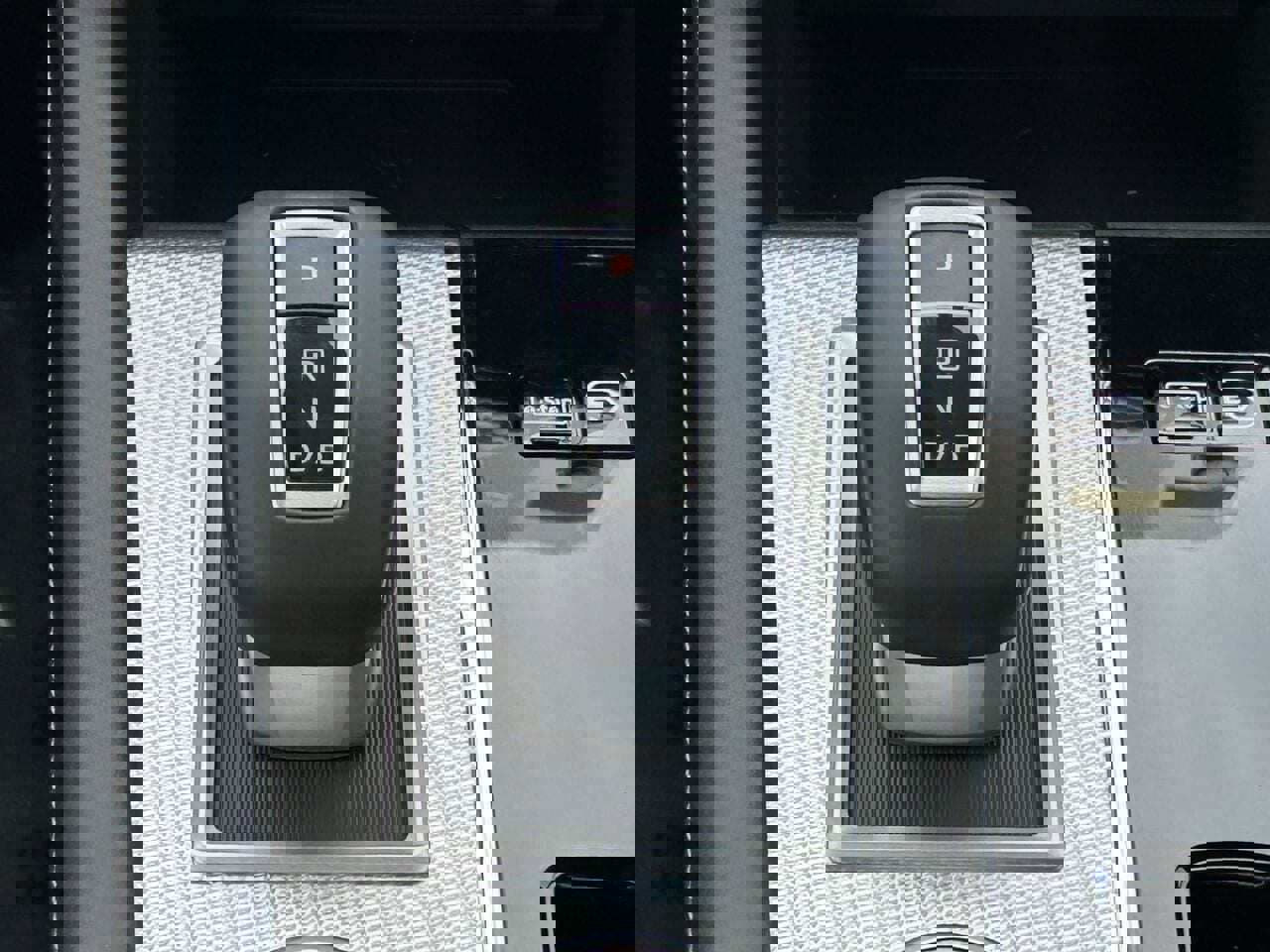 New 2026 Nissan Rogue Platinum image 27