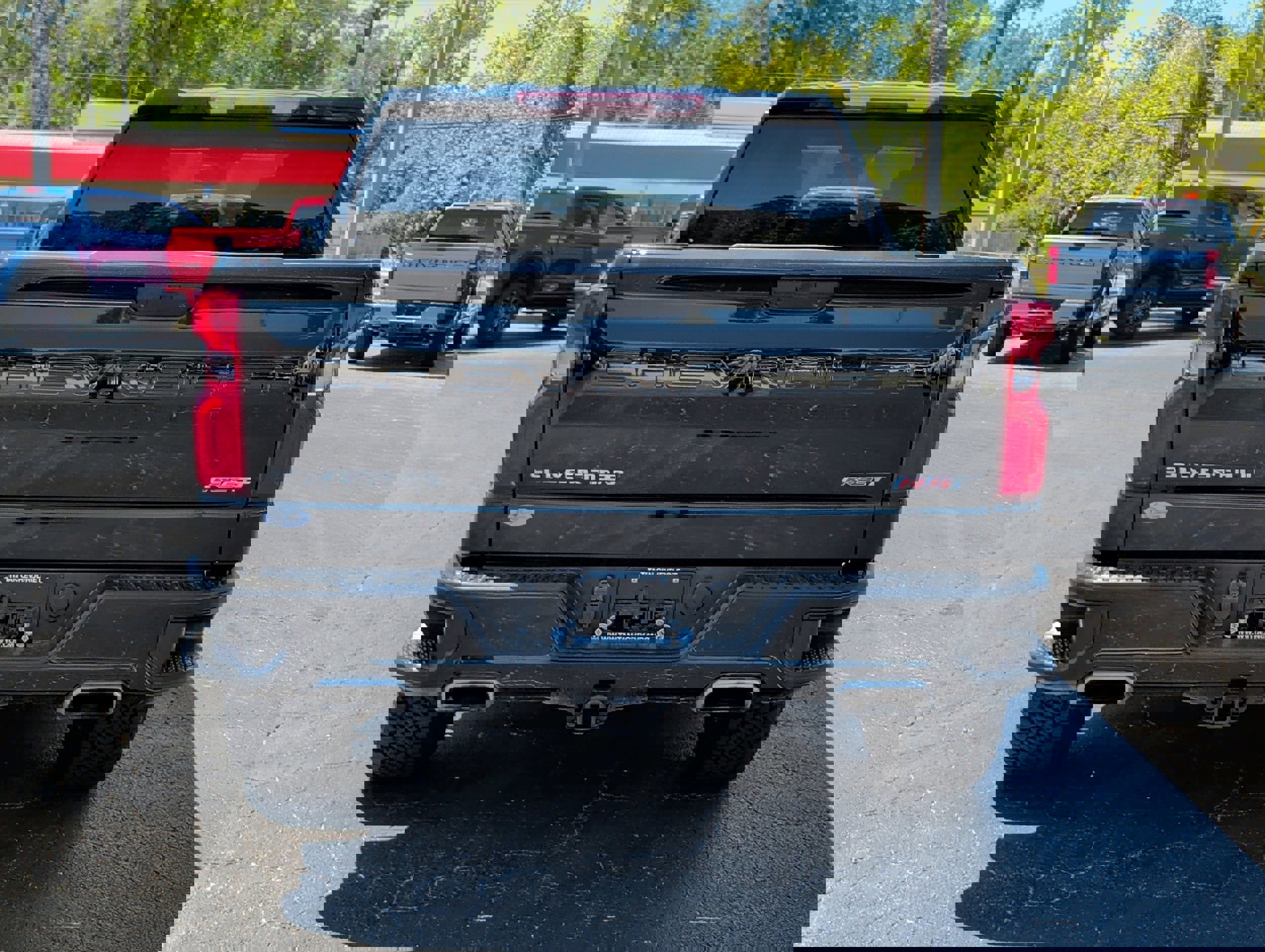 Used 2022 Chevrolet Silverado 1500 RST AWD/4WD image 12