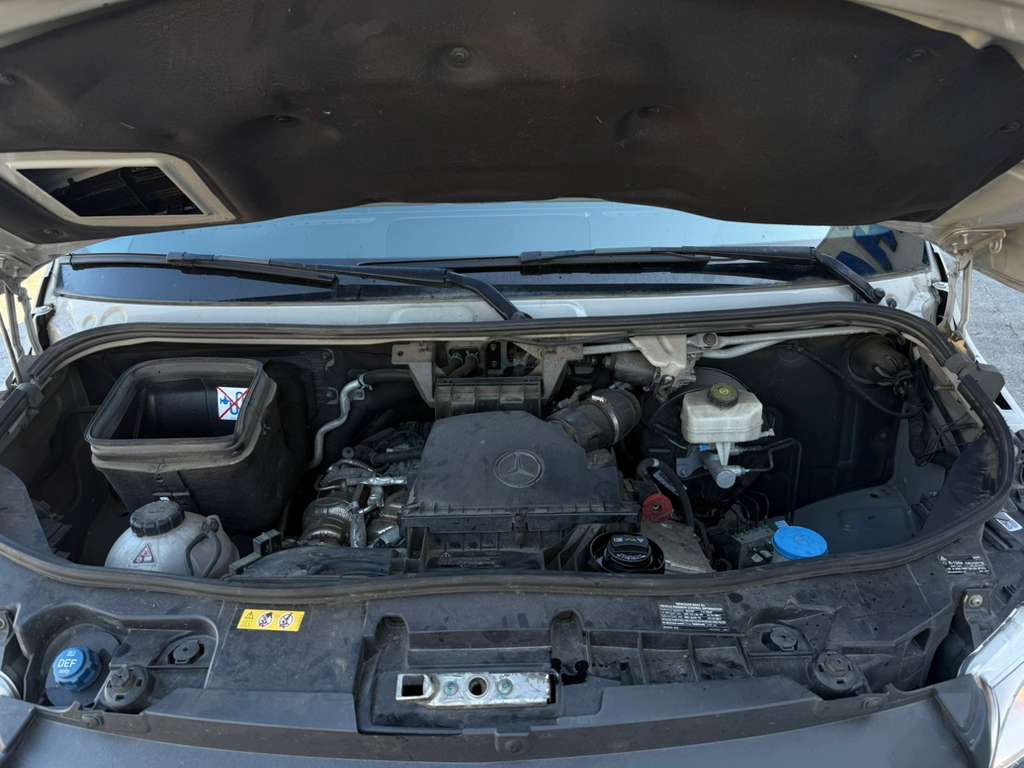 Used 2023 Mercedes-Benz Sprinter 2500 image 37