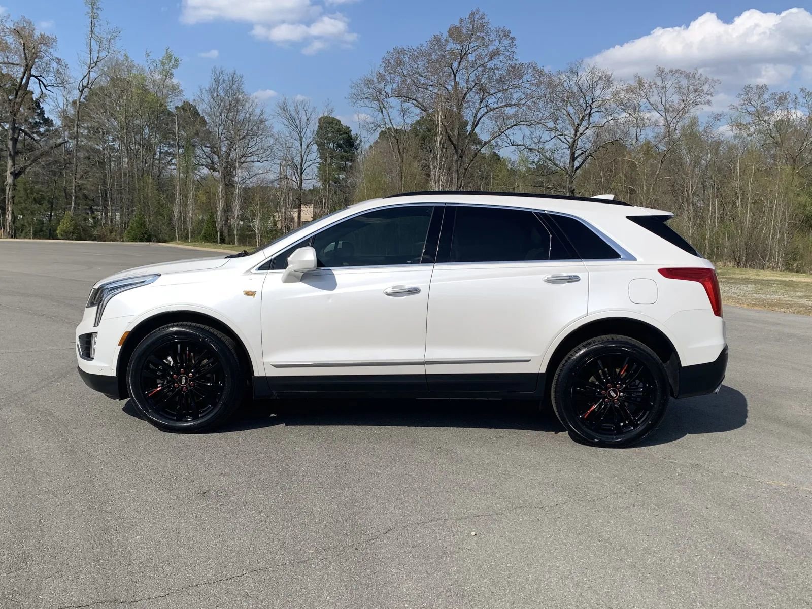 Used 2017 Cadillac XT5 Premium Luxury image 4