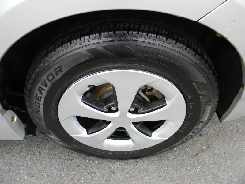 Used 2010 Toyota Prius Five FWD image 25