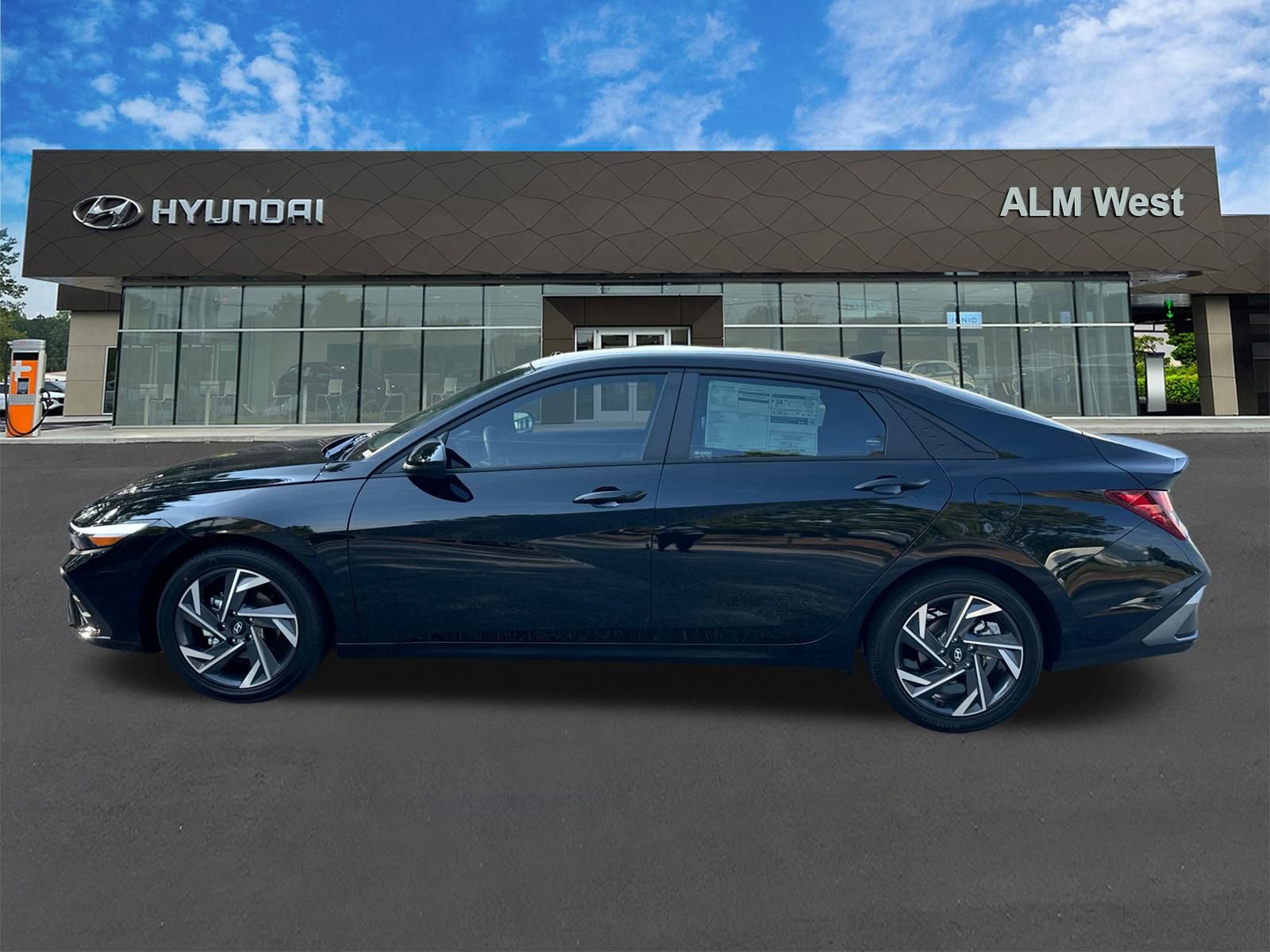 New 2025 Hyundai Elantra Sport image 8