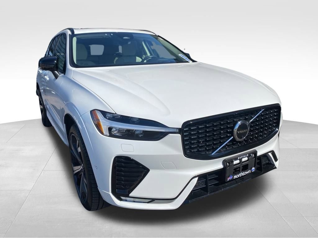 Used 2023 Volvo XC60 B6 Ultimate w/ Climate Package