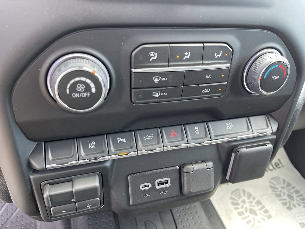 New 2026 Chevrolet Silverado 2500 Custom w/ Custom Value Package AWD/4WD image 18