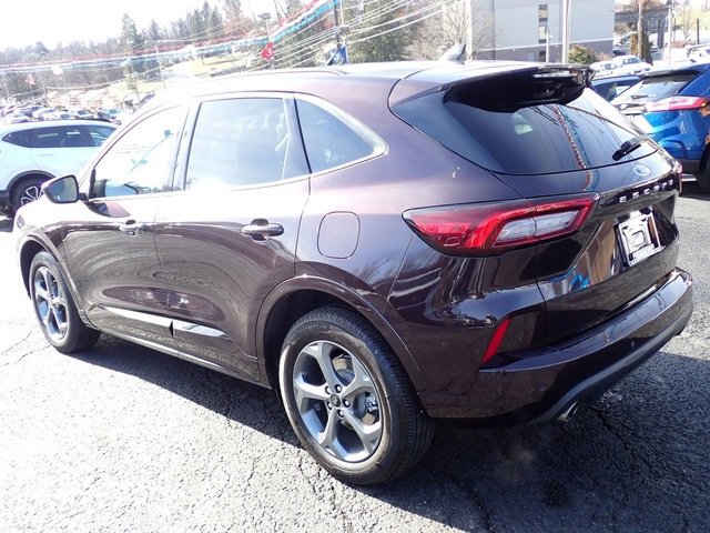 Certified 2023 Ford Escape ST-Line w/ Tech Pack #1 image 5