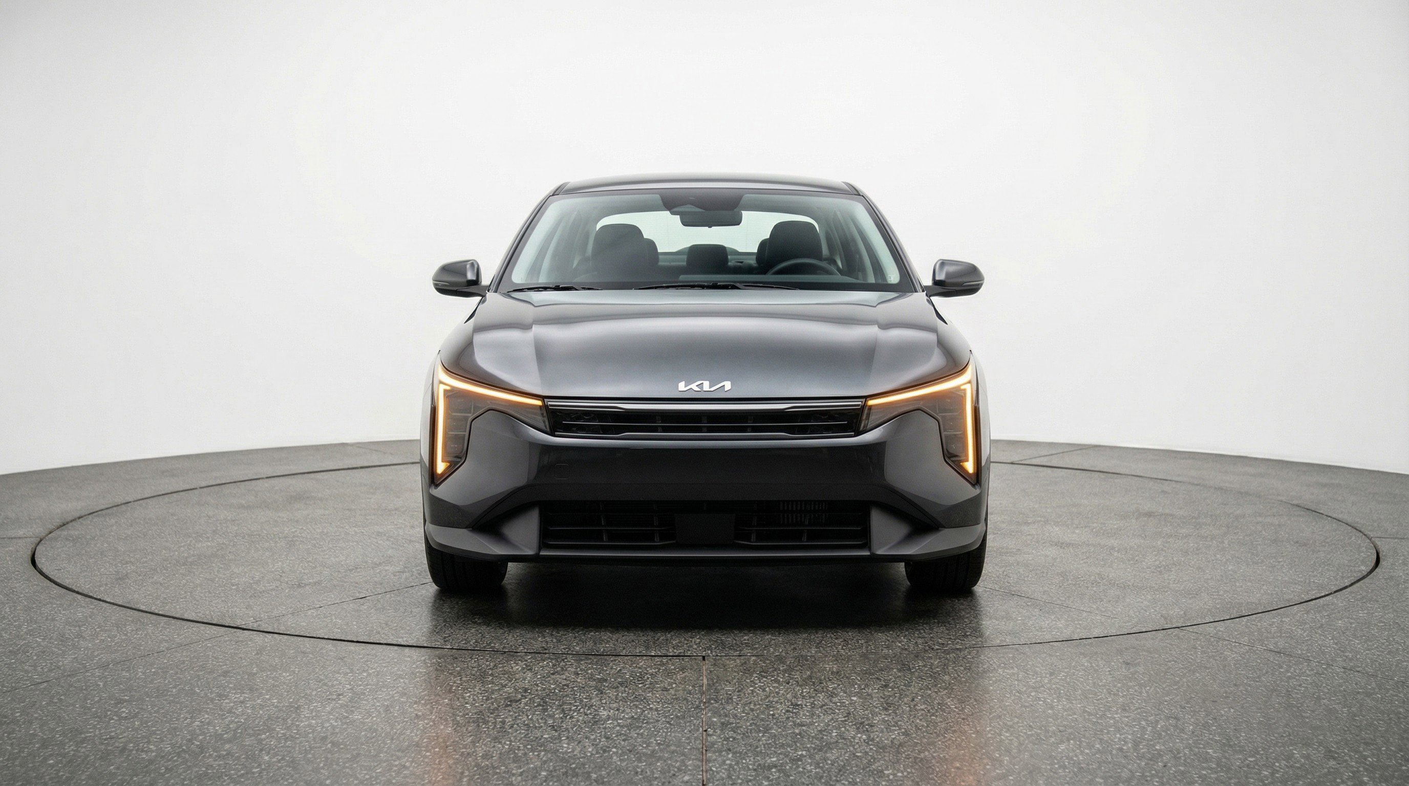 Used 2025 Kia K4 LXS image 2