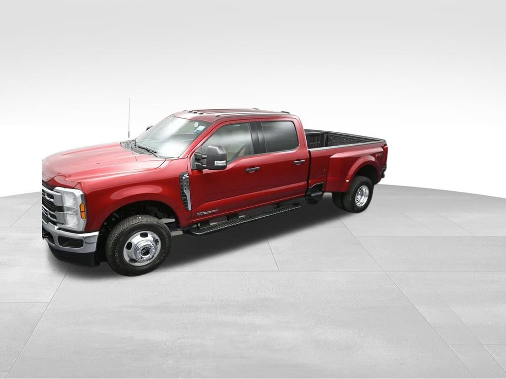 New 2025 Ford F350 XLT w/ FX4 Off-Road Package image 14