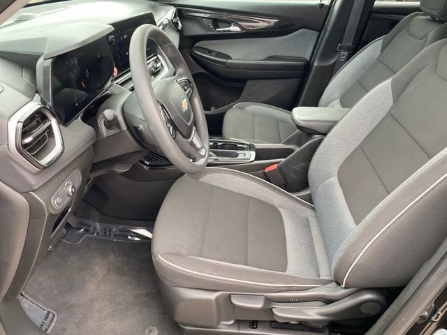 Used 2025 Chevrolet TrailBlazer LT image 10