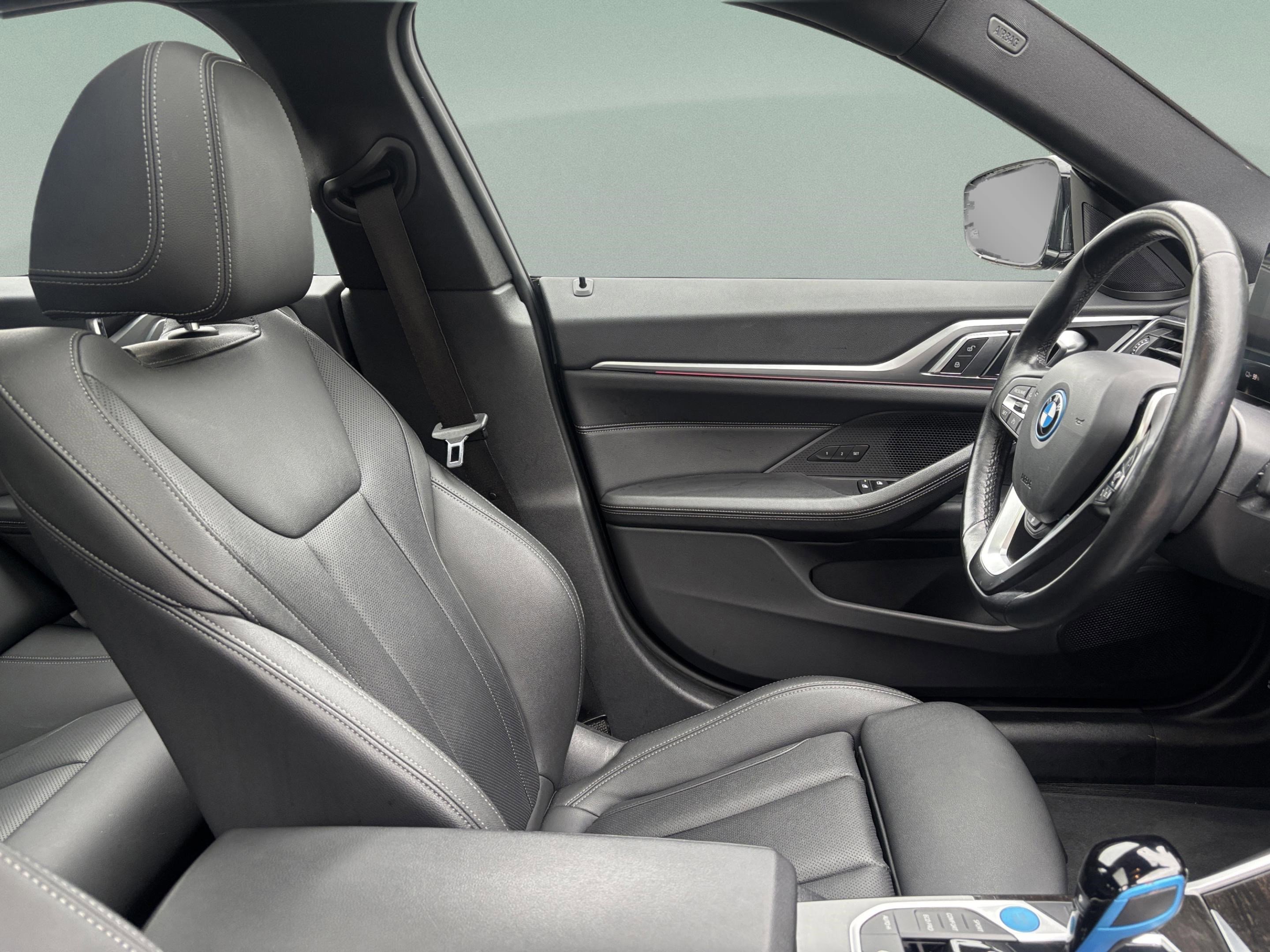 Used 2023 BMW i4 eDrive35 w/ Premium Package RWD image 18