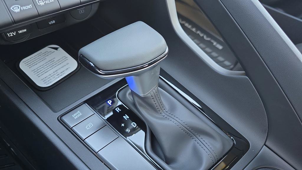 New 2026 Hyundai Elantra Sport FWD image 22