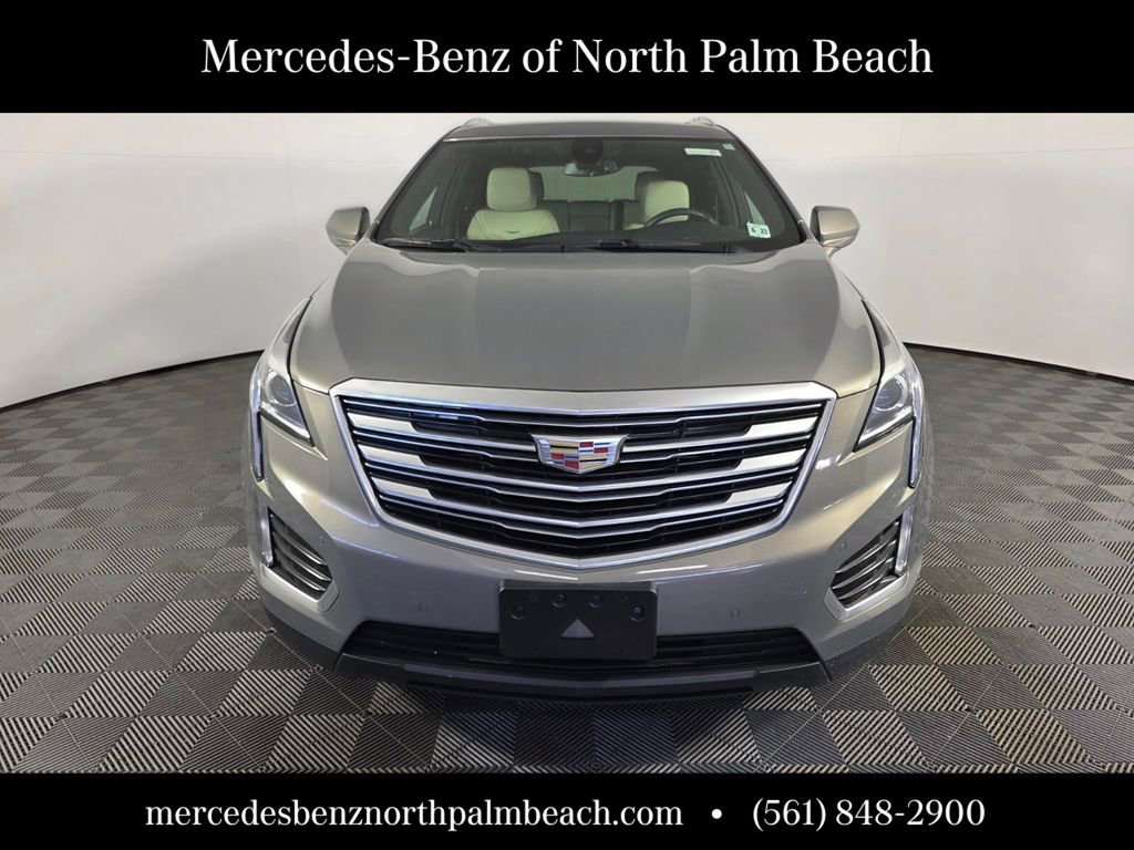 Used 2018 Cadillac XT5 Luxury w/ Driver Awareness Package image 2