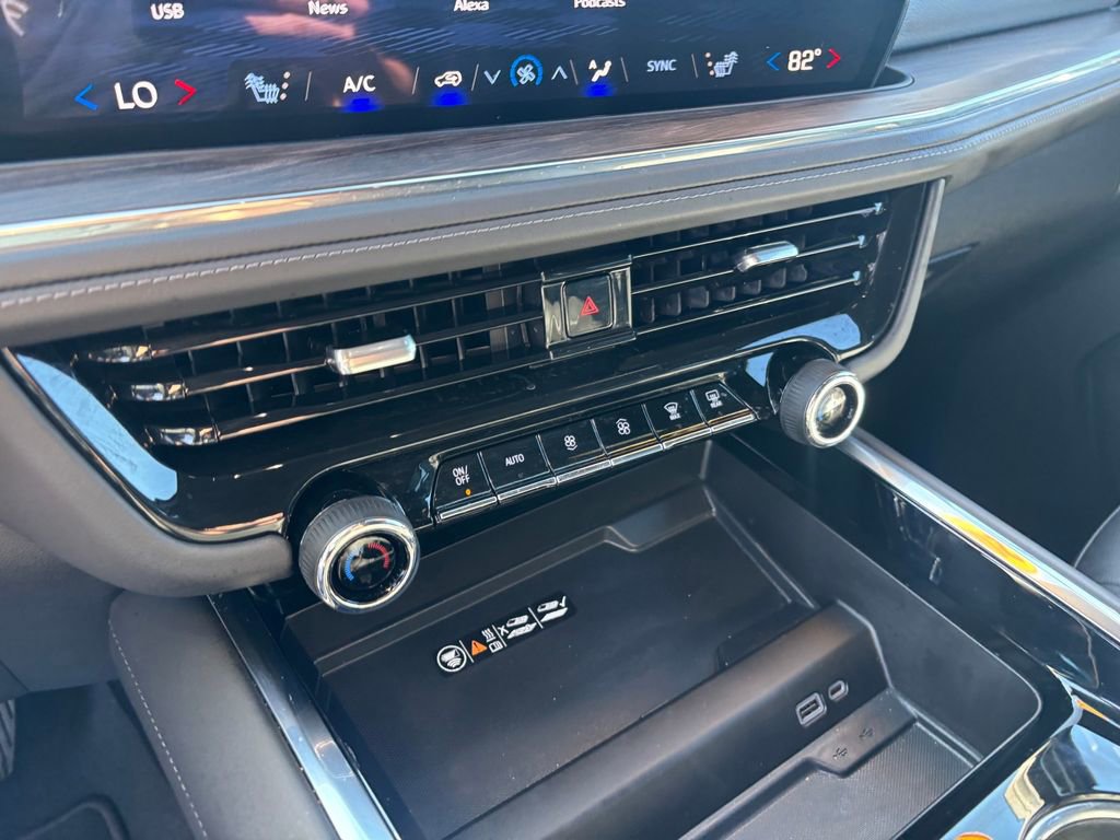 Certified 2025 Chevrolet Suburban Z71 image 17