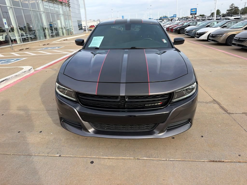 Used 2022 Dodge Charger SXT w/ Blacktop Package RWD image 8