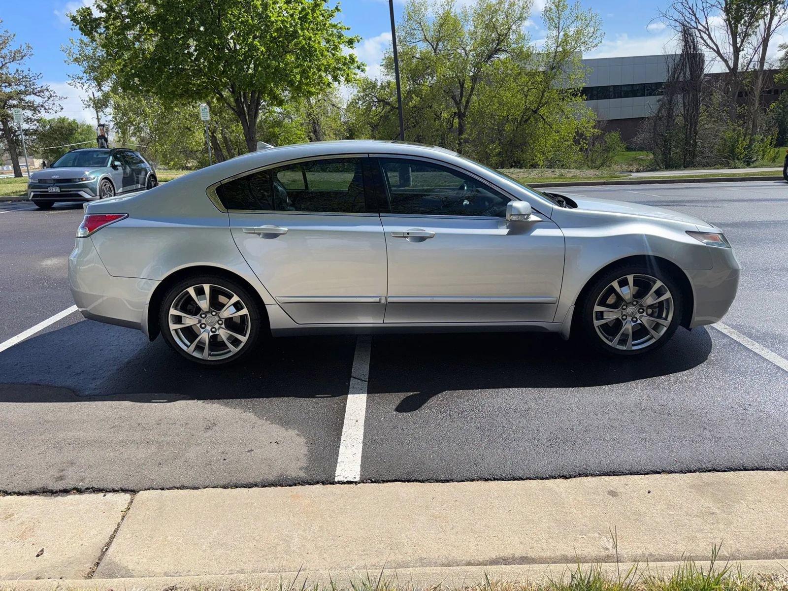 Used 2012 Acura TL SH-AWD image 4