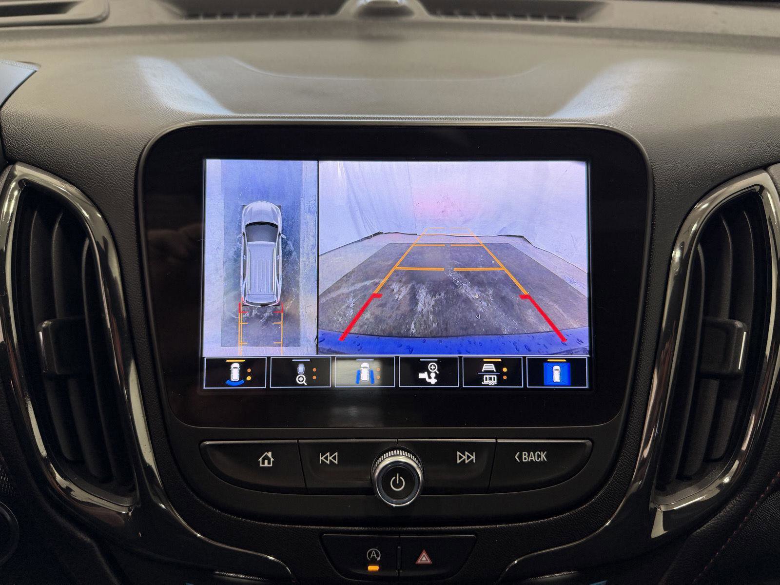 Used 2023 Chevrolet Equinox RS image 22