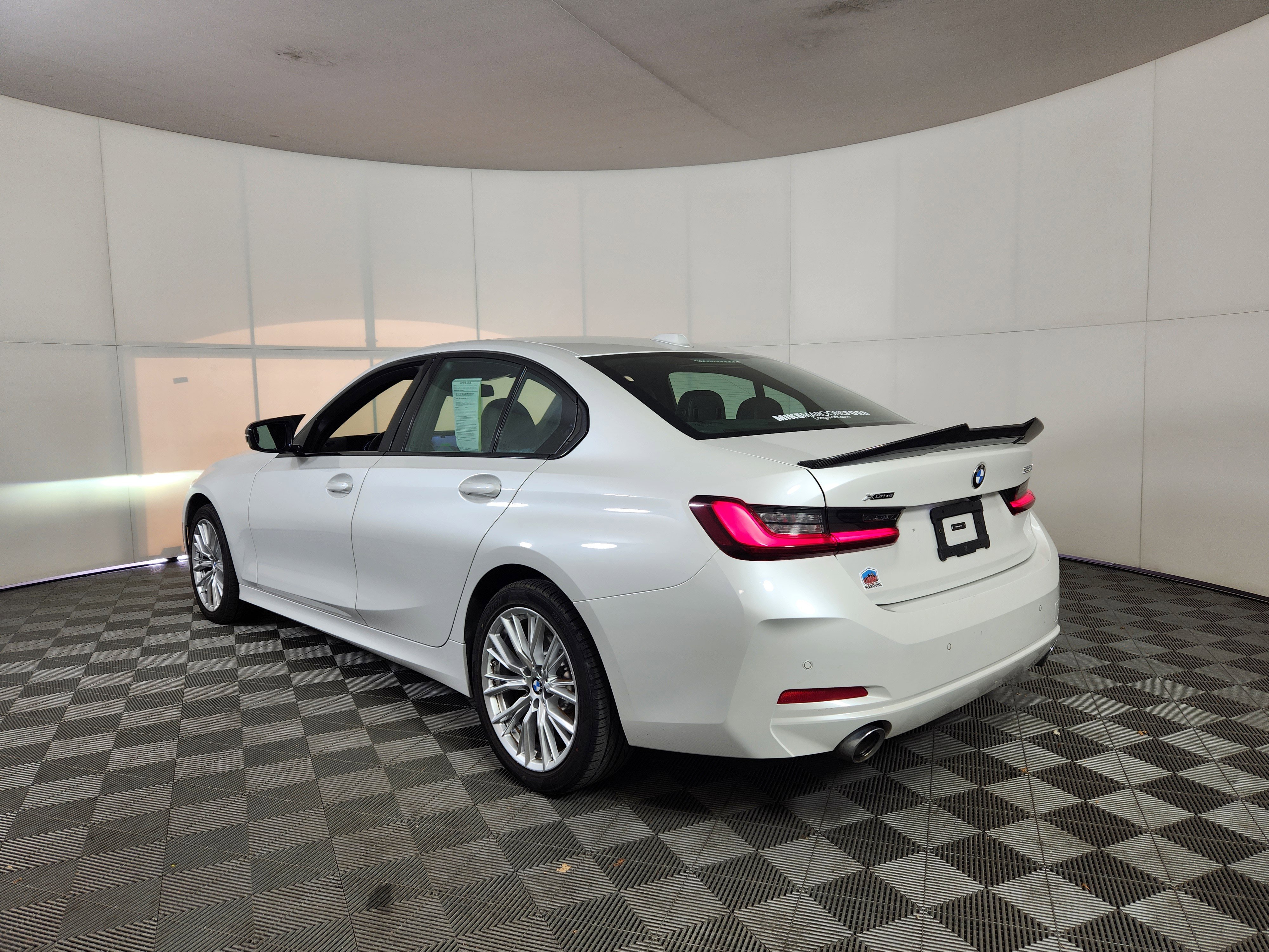 Used 2023 BMW 330i xDrive Sedan image 5