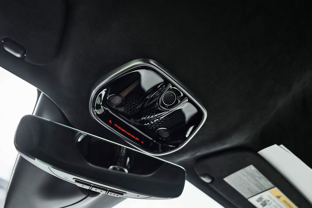 Used 2024 McLaren Artura RWD image 55
