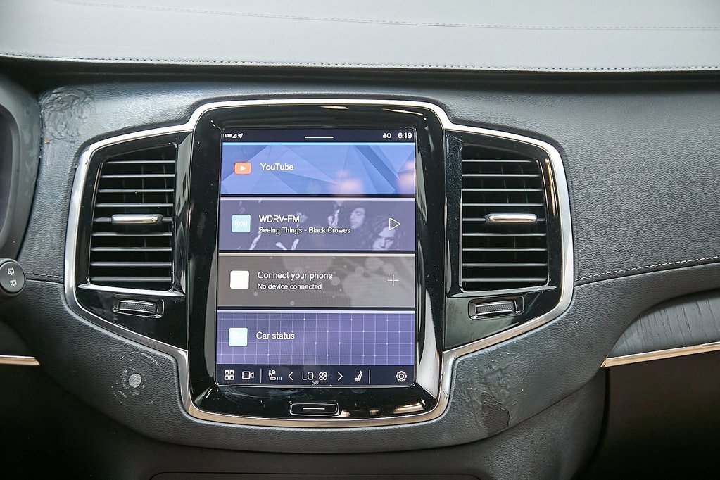 Certified 2023 Volvo XC90 B6 Ultimate w/ Protection Package Premier image 34