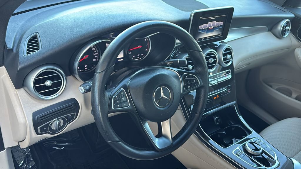 Used 2017 Mercedes-Benz GLC 300 GLC 300 image 21