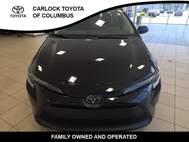 Used 2023 Toyota Corolla LE FWD image 5