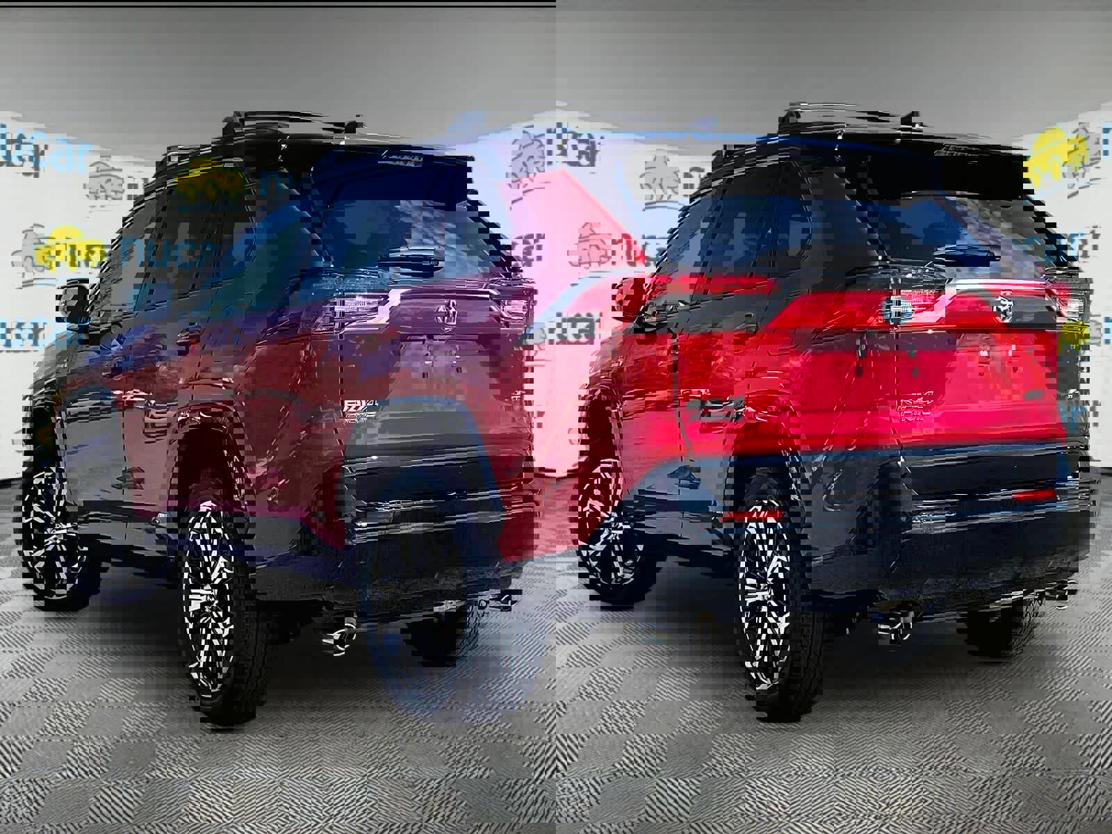 Used 2023 Toyota RAV4 XSE w/ Weather Package AWD/4WD image 4