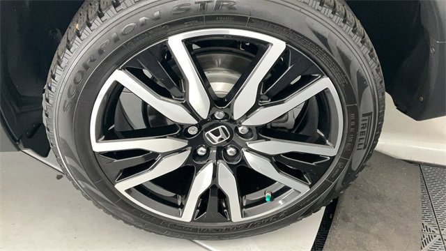 Certified 2021 Honda Pilot Touring image 36