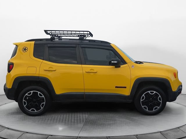 Used 2016 Jeep Renegade Trailhawk AWD/4WD image 6