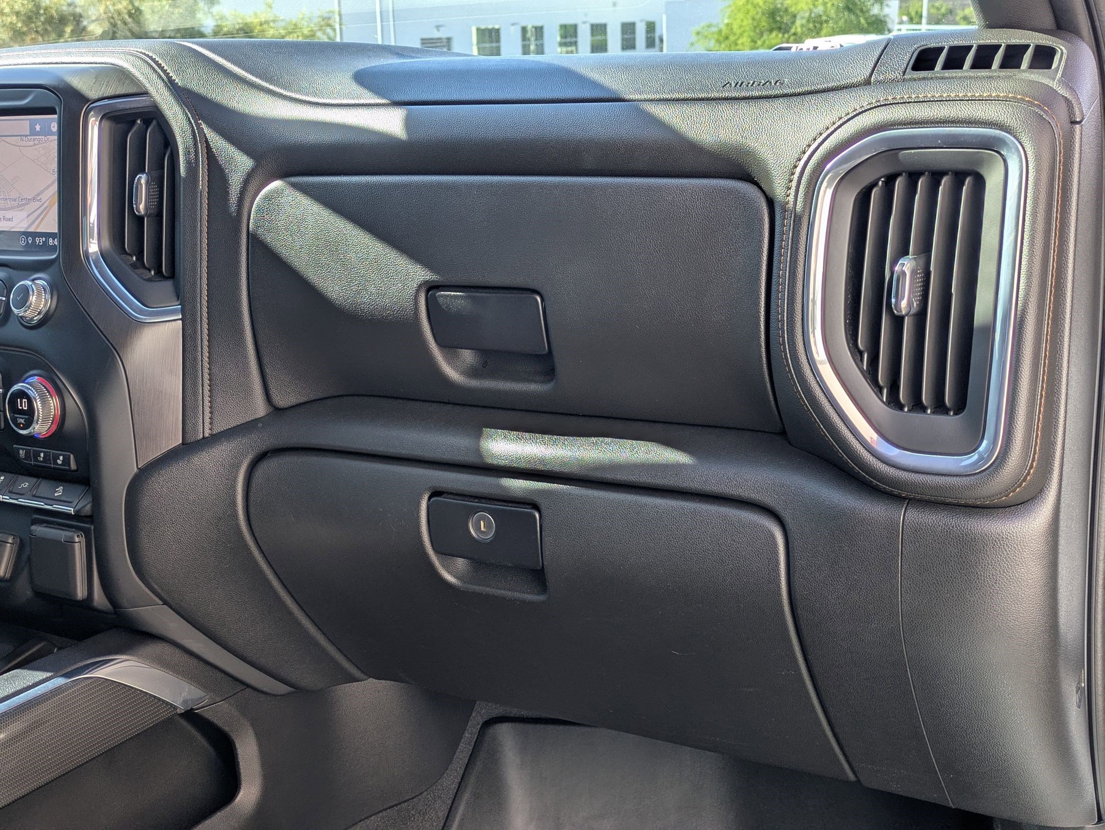 Used 2023 GMC Sierra 3500 AT4 w/ AT4 Preferred Package AWD/4WD image 31