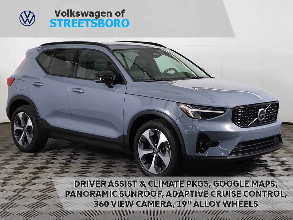 Used 2023 Volvo XC40 B5 Plus w/ Driver Assist Package
