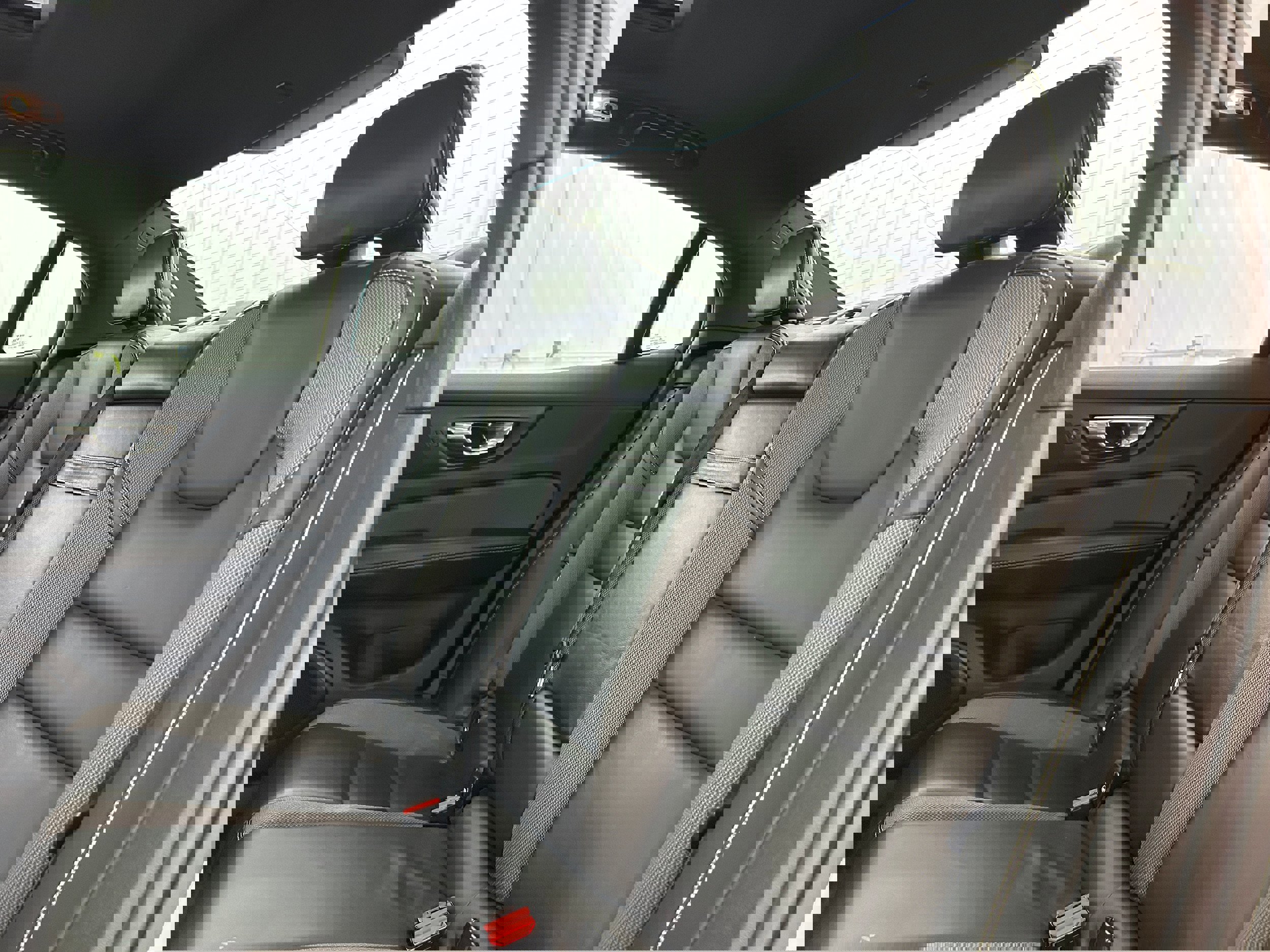 Used 2019 Volvo S60 T6 R-Design image 27