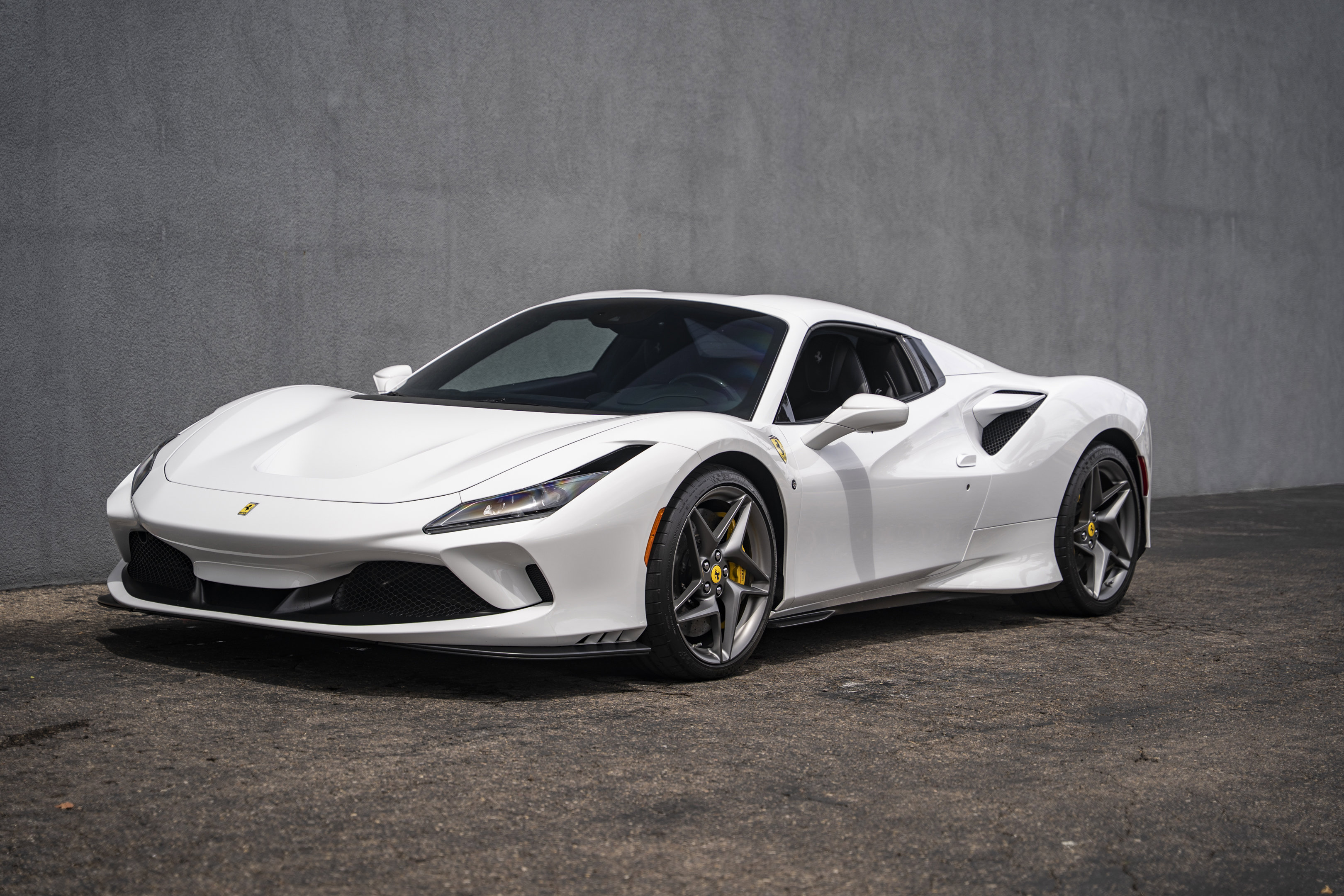 Used 2021 Ferrari F8 Tributo RWD image 11