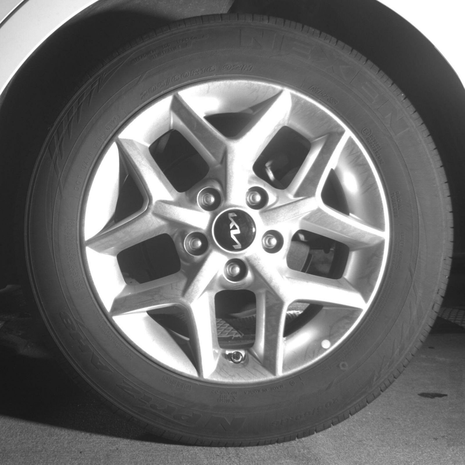 Used 2025 Kia Soul LX w/ LX Technology Package FWD image 20