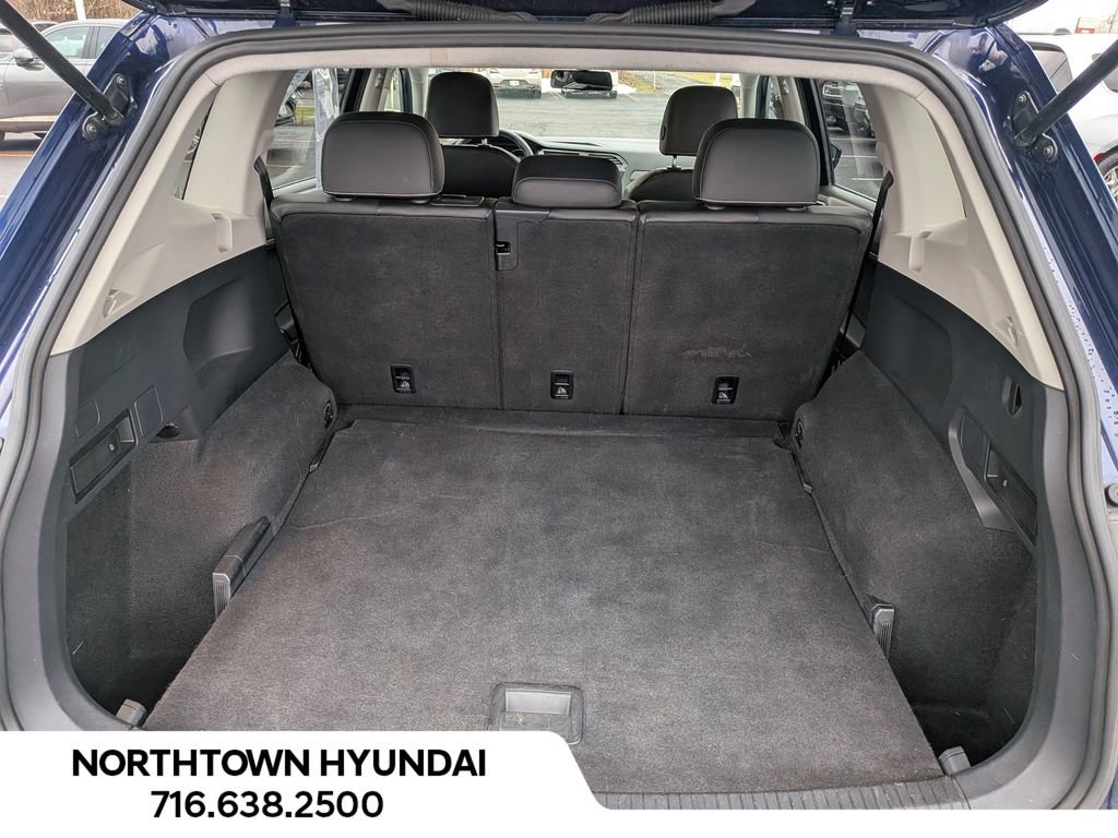 Used 2021 Volkswagen Tiguan SE image 33