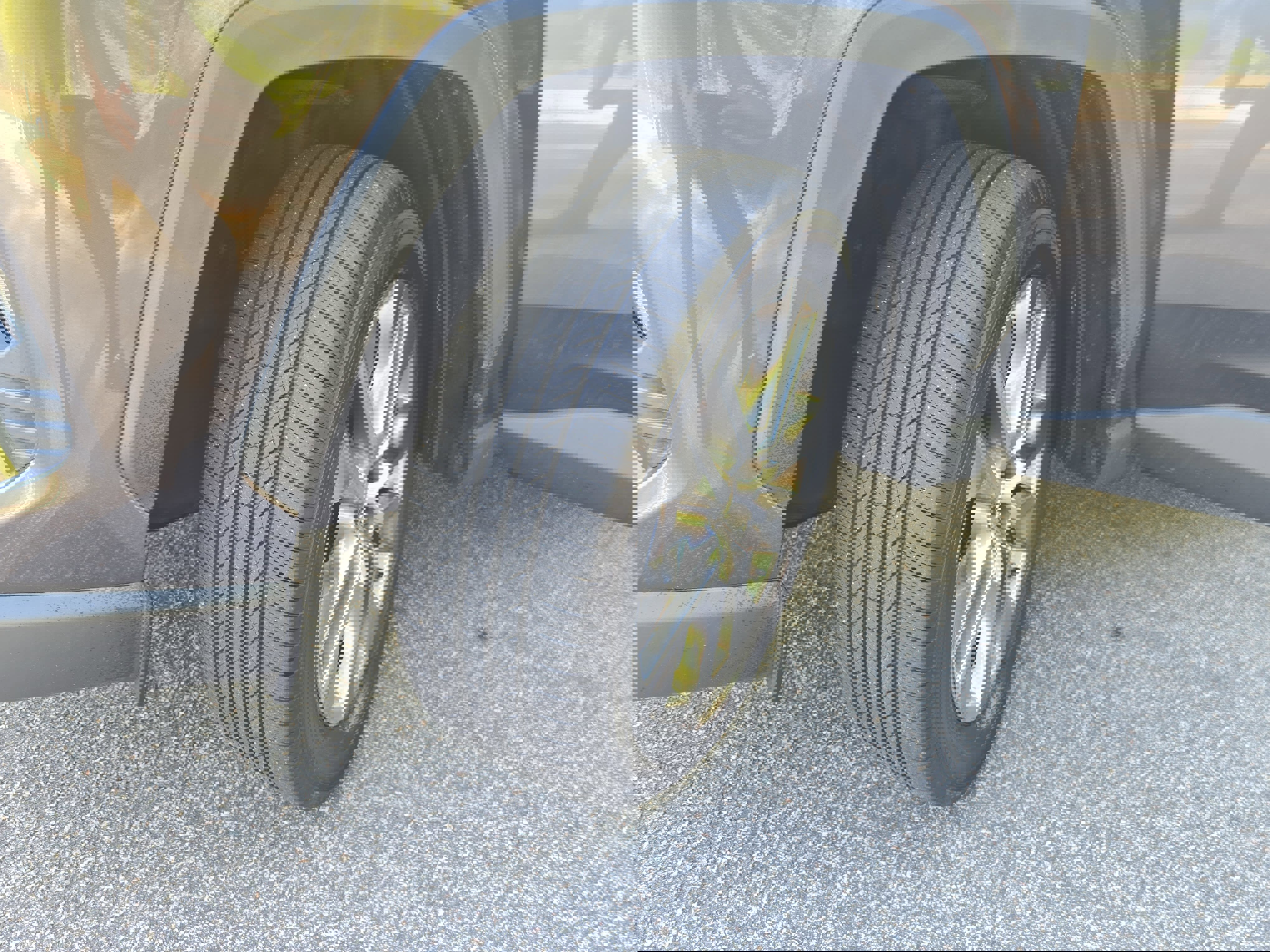 Used 2019 Toyota RAV4 XLE Premium image 32