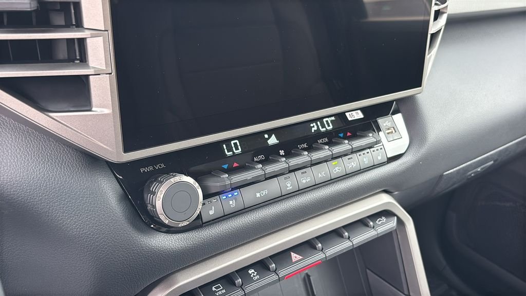 New 2026 Toyota Tundra Limited AWD/4WD image 22