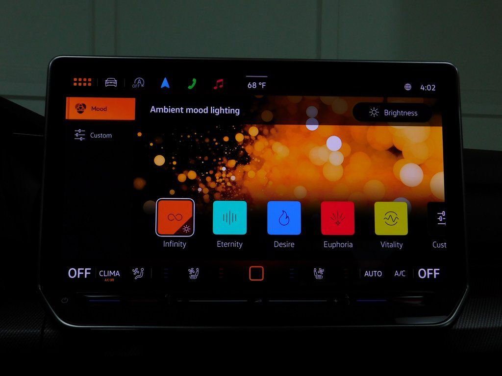 Used 2025 Volkswagen Golf 2.0T image 77