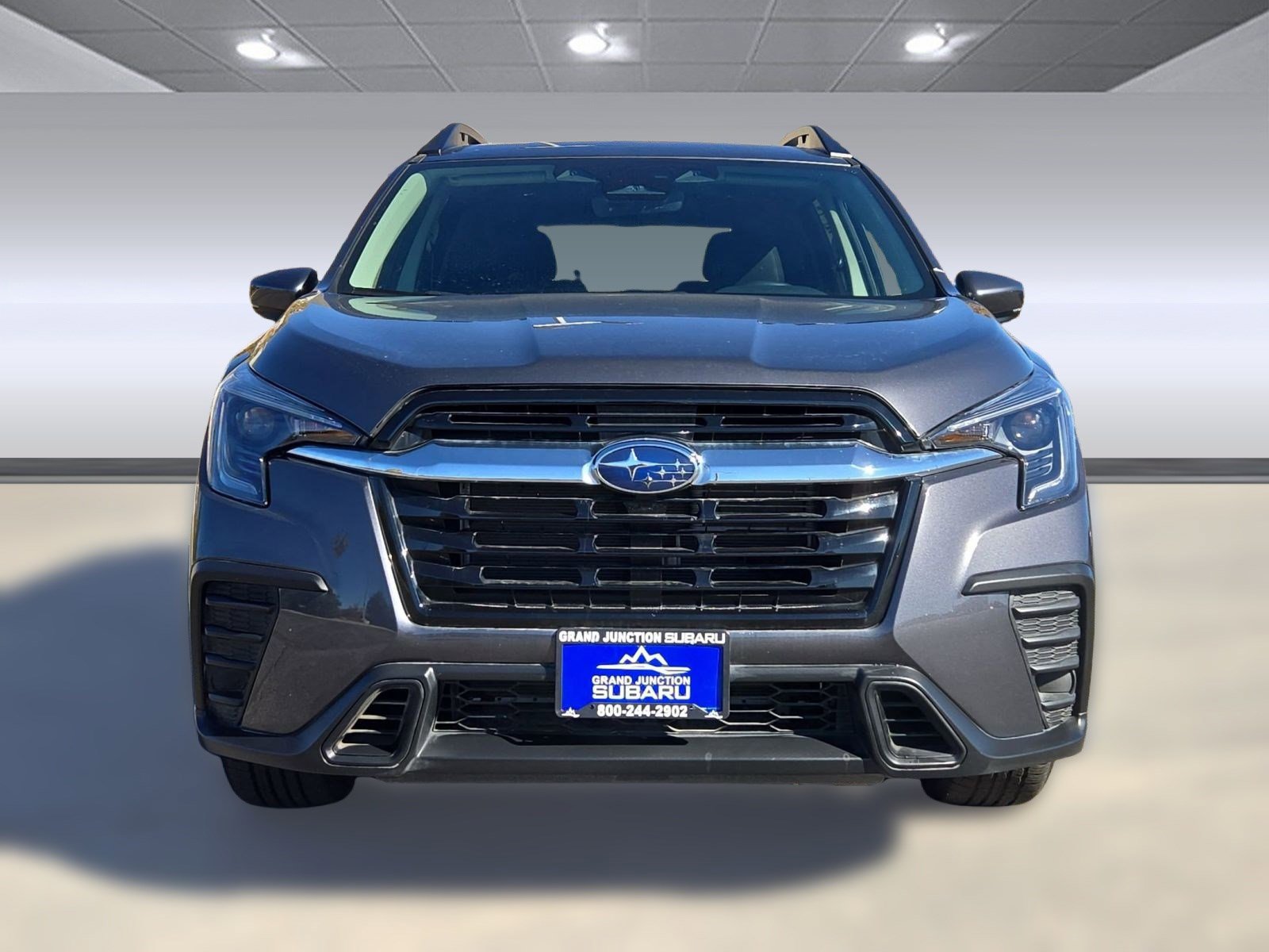 Used 2024 Subaru Ascent Premium w/ Convenience Package image 5