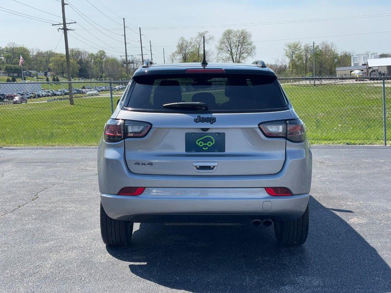 Used 2022 Jeep Compass High Altitude video 3
