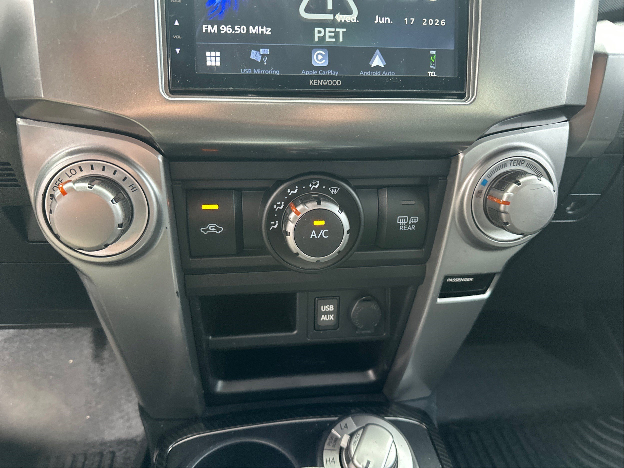 Used 2018 Toyota 4Runner SR5 Premium AWD/4WD image 31