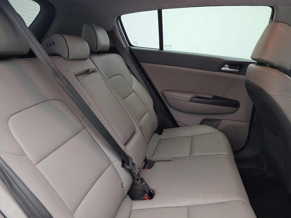 Used 2017 Kia Sportage EX image 19