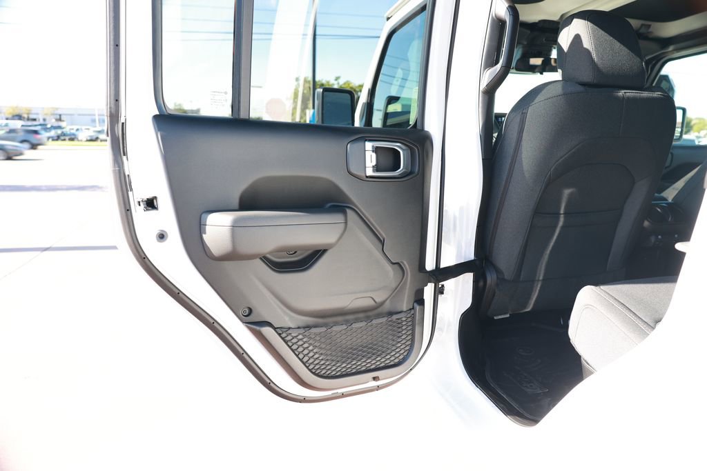 New 2026 Jeep Gladiator Sport image 31