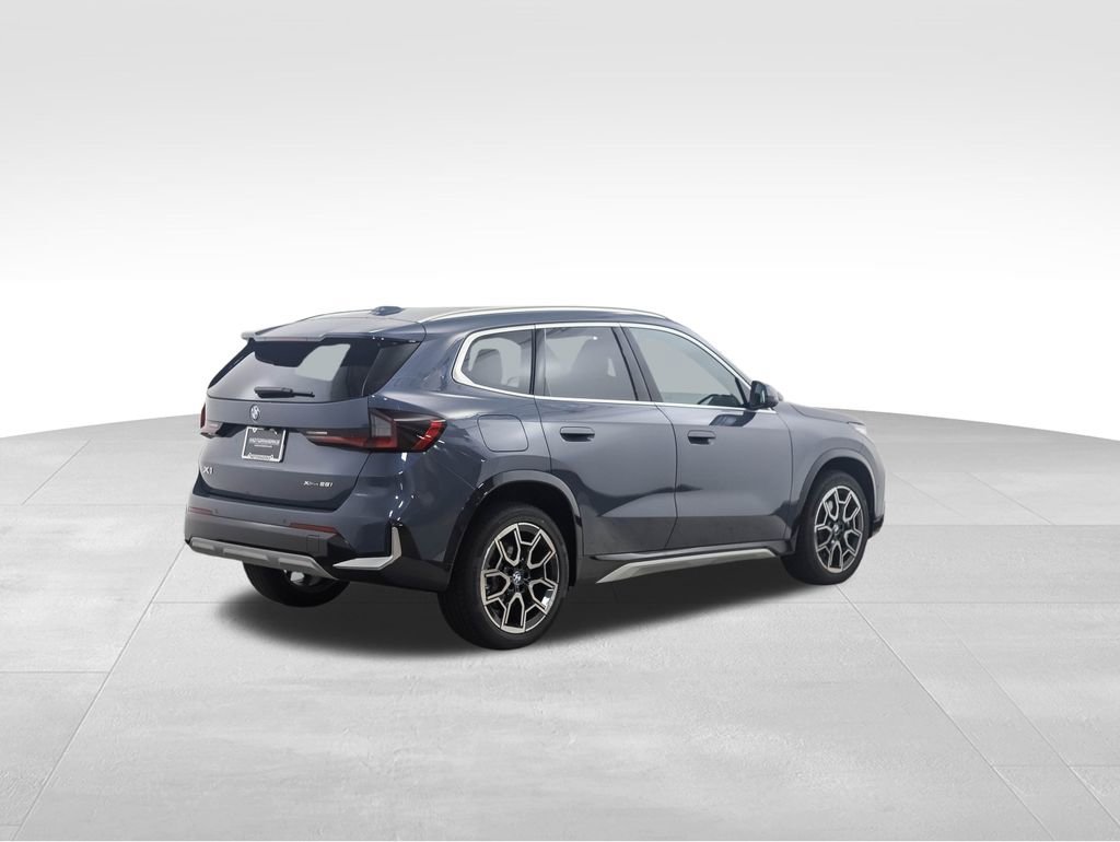 Used 2026 BMW X1 xDrive28i image 5