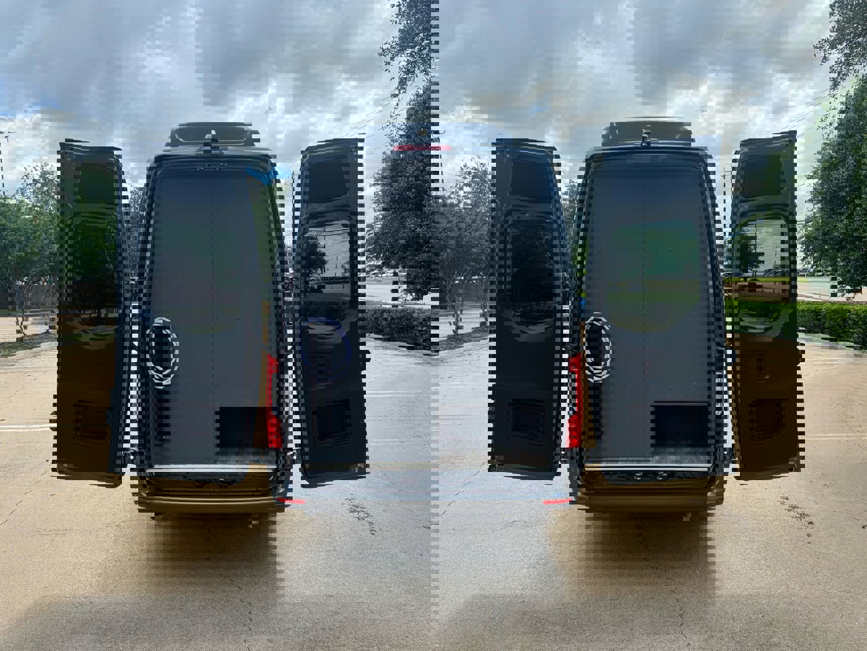 Used 2019 Mercedes-Benz Sprinter 2500 image 9