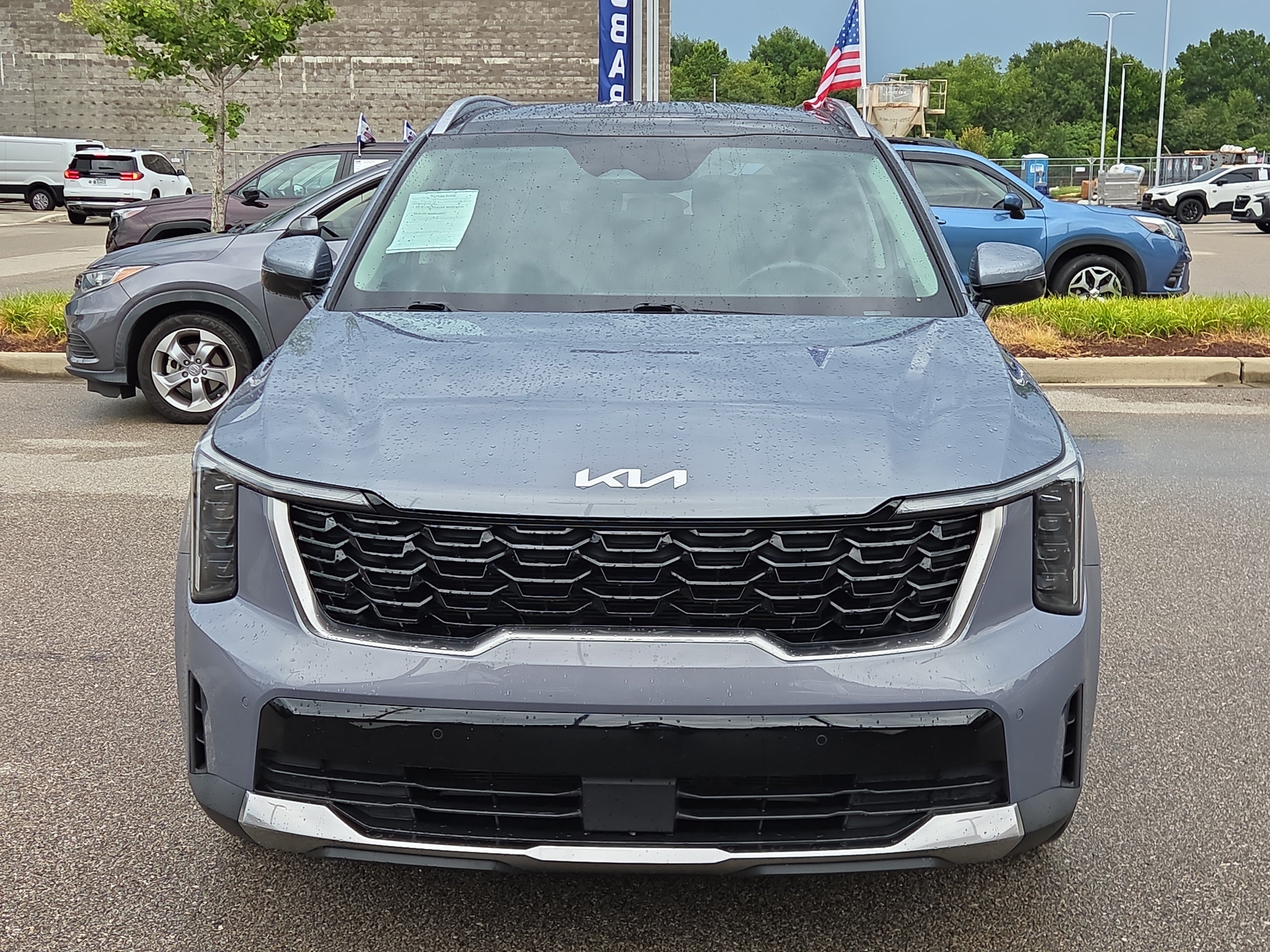 Used 2024 Kia Sorento S w/ Panoramic Sunroof Package FWD image 8