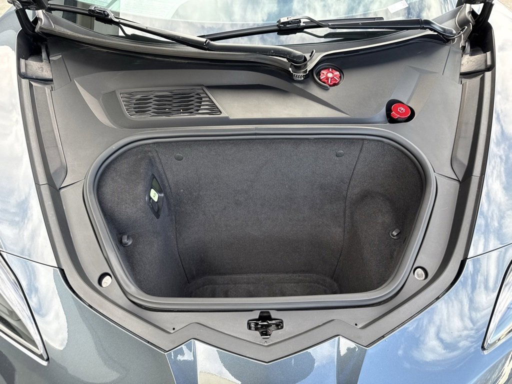 Used 2020 Chevrolet Corvette Stingray Coupe w/ Z51 Performance Package image 16