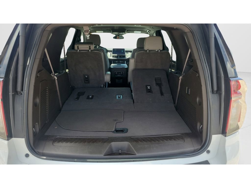 Used 2024 Chevrolet Tahoe LT RWD image 9