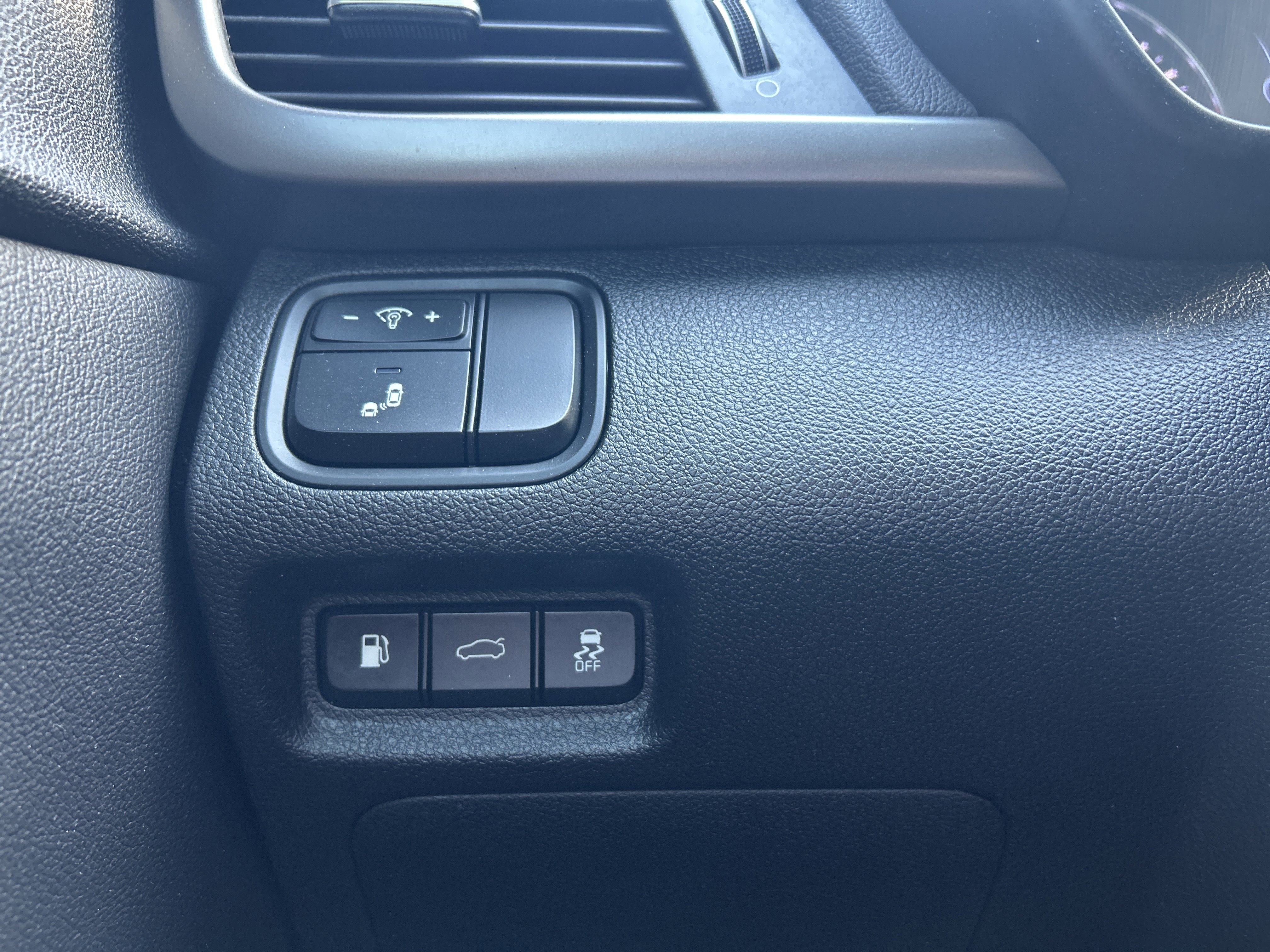 Used 2018 Kia Optima S w/ Panoramic Sunroof Package FWD image 20