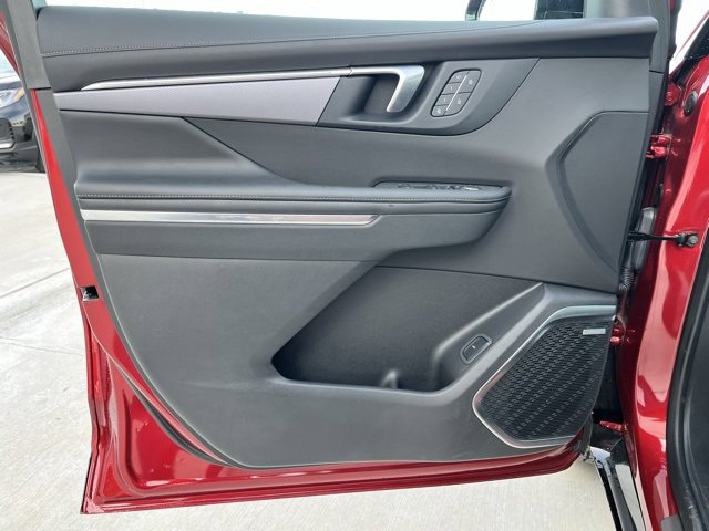 Used 2025 Buick Enclave Sport Touring w/ Power Package image 16