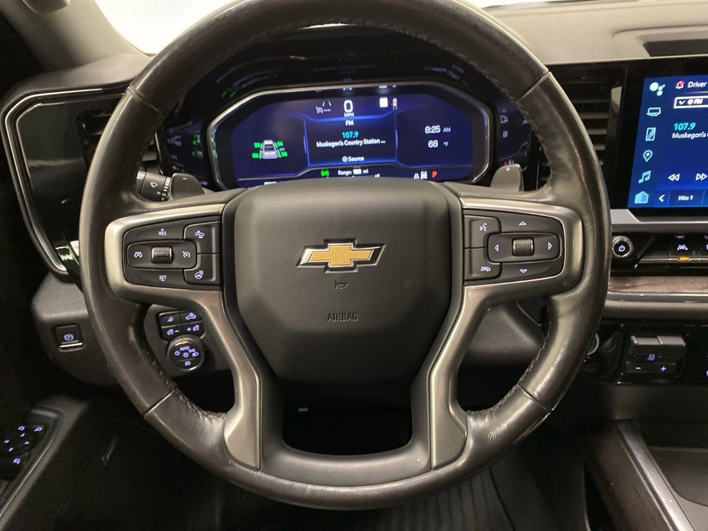 Used 2023 Chevrolet Silverado 1500 LTZ AWD/4WD image 22