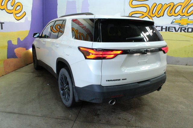 Used 2022 Chevrolet Traverse RS image 6